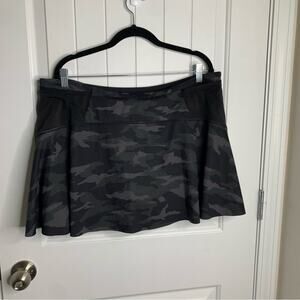 Athleta camo match point printed skort 13.5 inch size XL camouflage skirt shorts